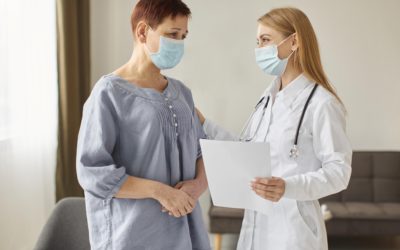 ¿Qué rol tiene un asistente de salud en la enfermedad terminal de un paciente?